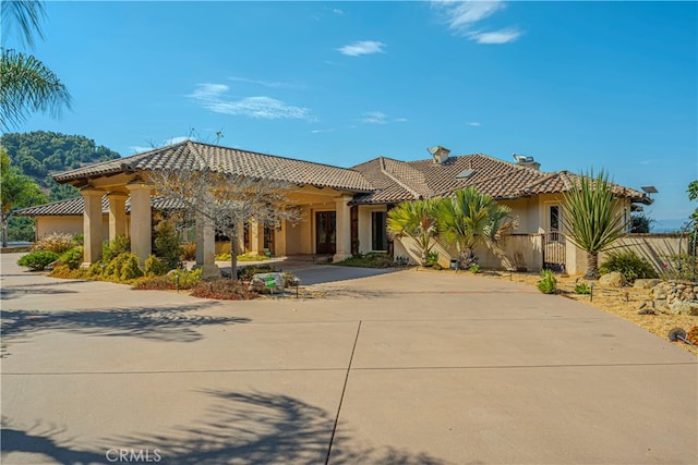 view of mediterranean / spanish-style home