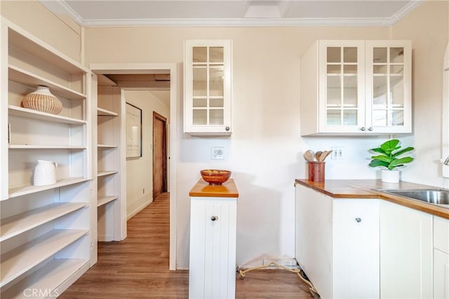 pantry featuring sink