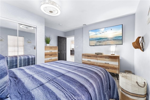 bedroom featuring a closet