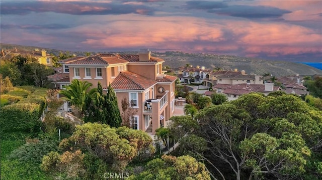 view of aerial view at dusk