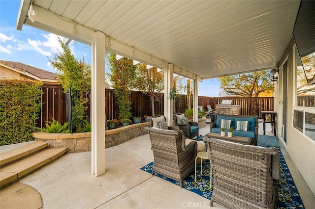 view of patio / terrace featuring outdoor lounge area