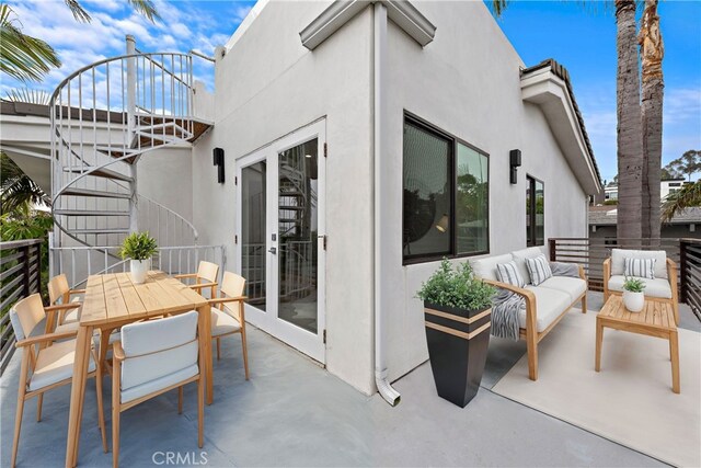 view of patio / terrace featuring an outdoor hangout area