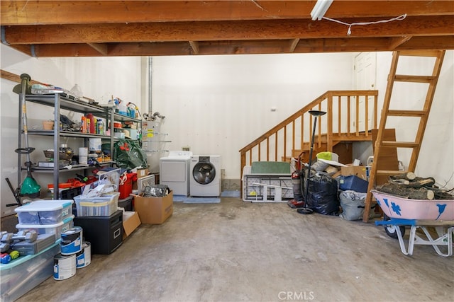 basement with washing machine and dryer