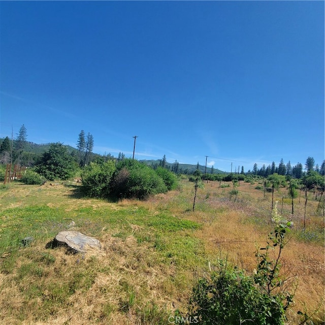 Listing photo 2 for 3831 Camelot Ln, Oroville CA 95965