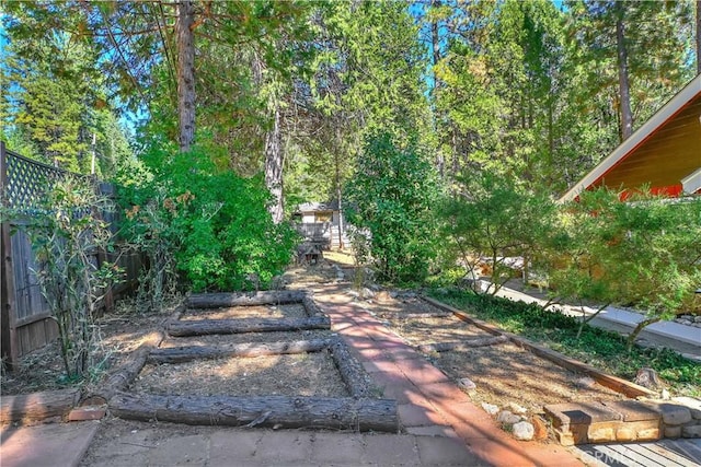 9226 La Porte Rd, Brownsville, CA 95919 - view of yard with fence