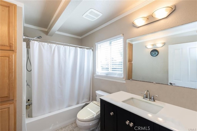 full bathroom featuring visible vents, toilet, shower / bath combo with shower curtain, crown molding, and vanity