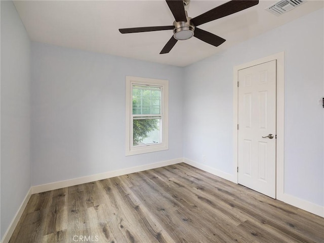 5451 W 117th St, Hawthorne, CA 90304 - unfurnished room with wood finished floors, baseboards, and a ceiling fan