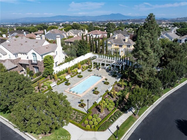 bird's eye view with a mountain view