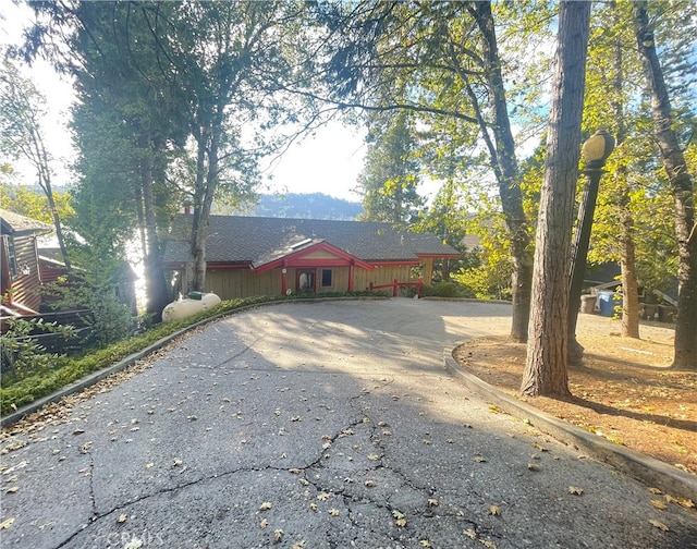 view of front of home