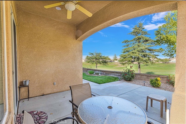 view of patio with ceiling fan