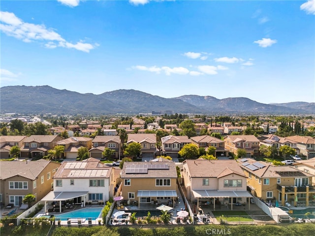 bird's eye view featuring a mountain view