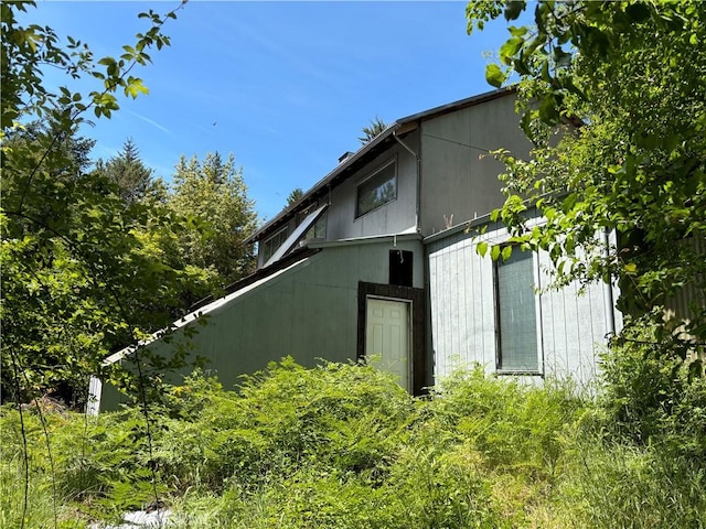 view of property exterior