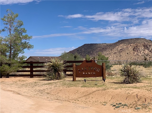 property view of mountains