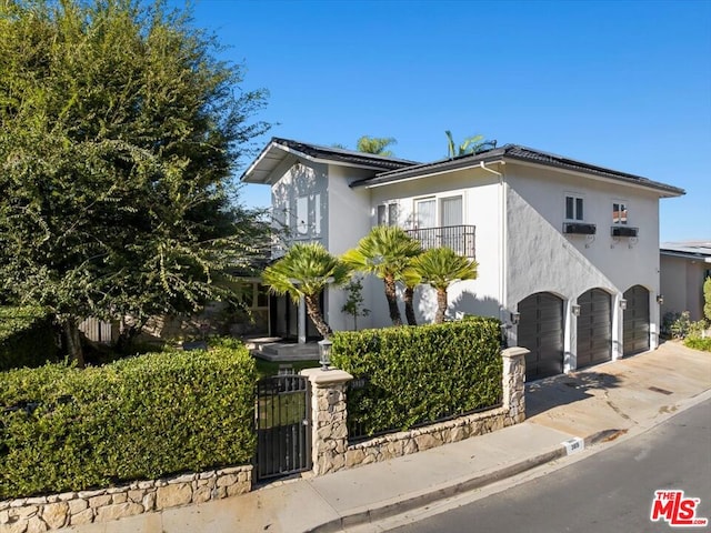 view of front of house featuring a garage