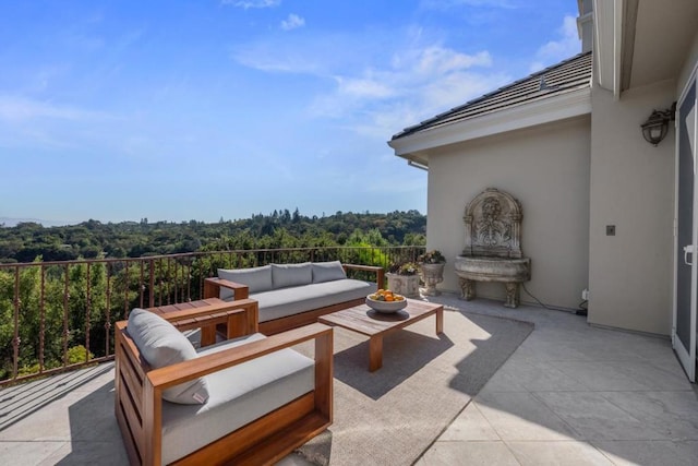 view of patio / terrace featuring an outdoor hangout area