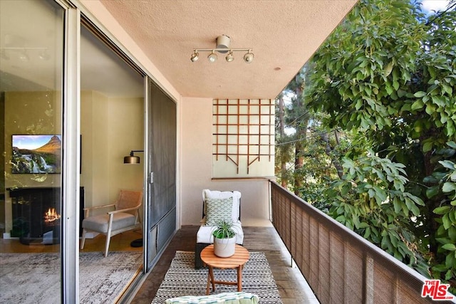 balcony with ceiling fan