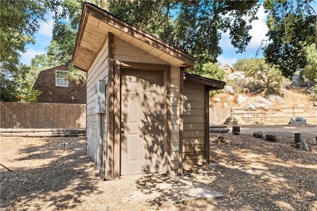 view of outbuilding