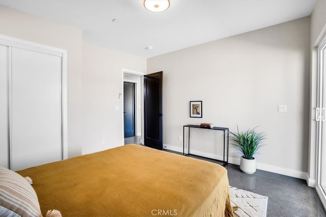 bedroom featuring a closet