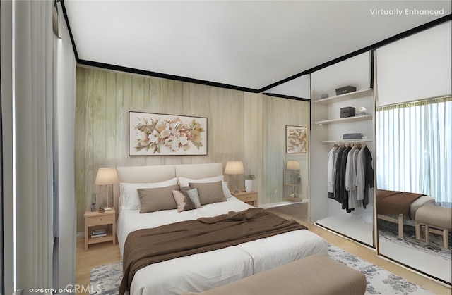 bedroom with a closet