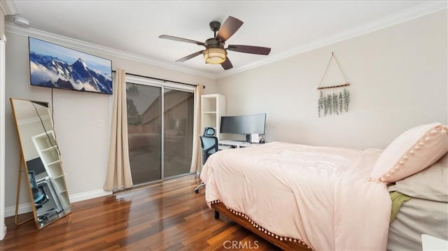 bedroom with ceiling fan, dark hardwood / wood-style floors, and crown molding