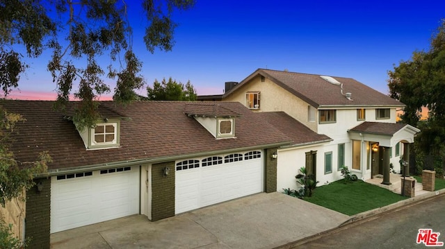 view of front facade with a garage