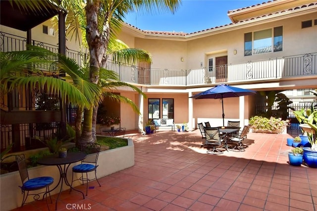 view of patio with outdoor dining space