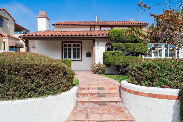 view of mediterranean / spanish-style home