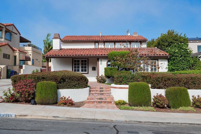 view of mediterranean / spanish-style home