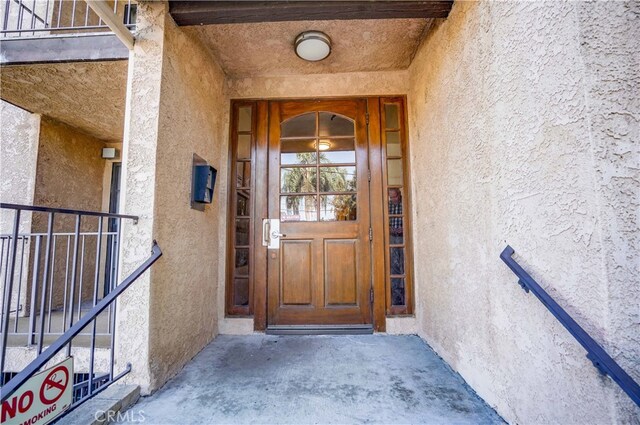 view of entrance to property