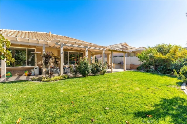 view of yard featuring a patio area and a pergola