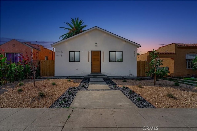 view of front of property