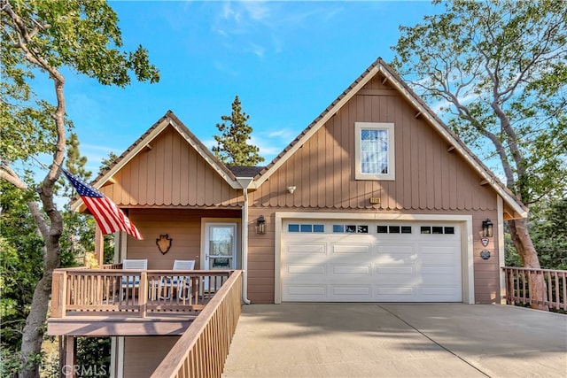 view of front of home with a garage