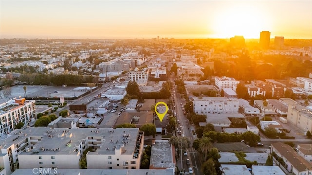 view of aerial view at dusk