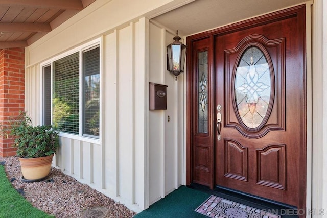 view of property entrance