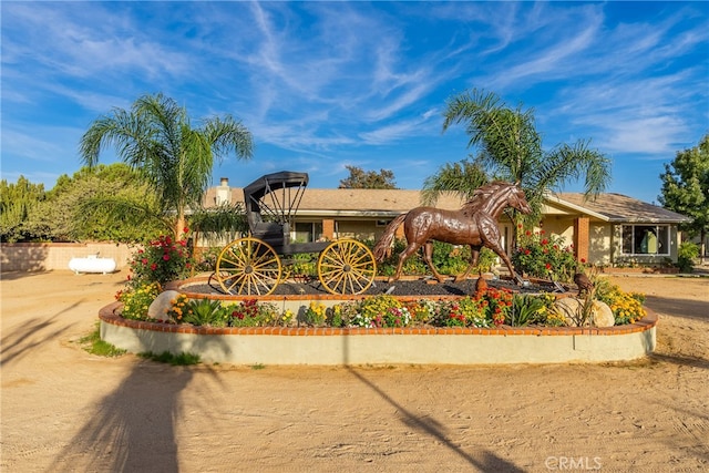 view of front of property