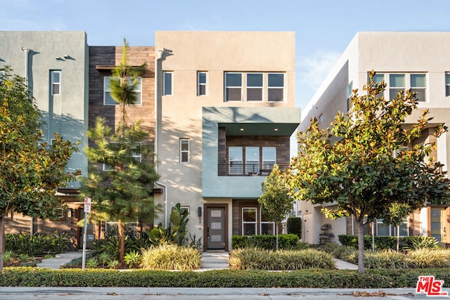 view of contemporary house