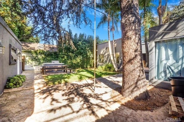 view of yard with a patio