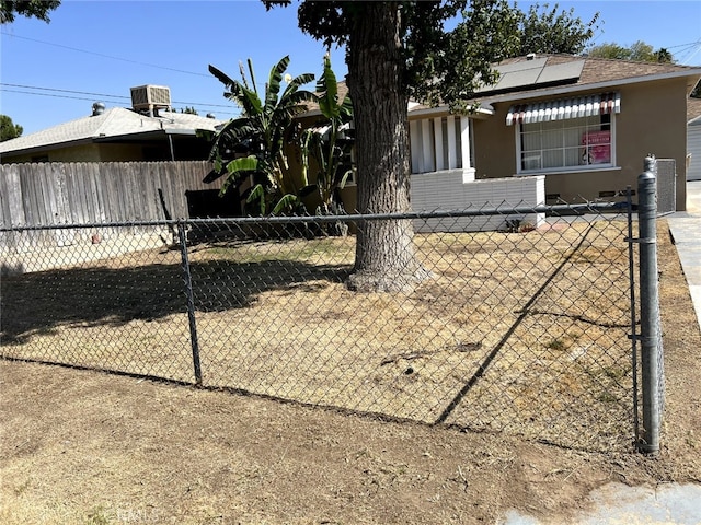 view of home's exterior