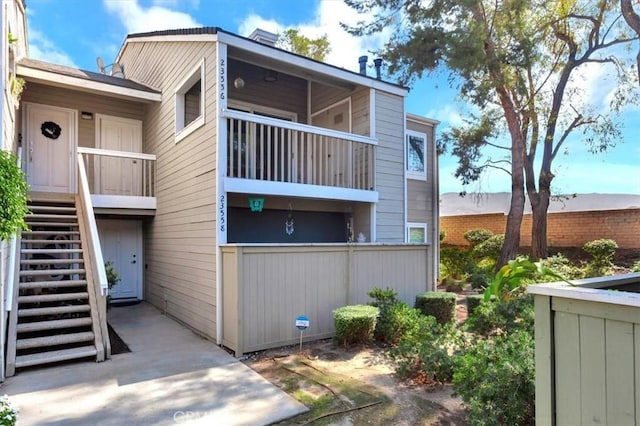 23556 Cambridge Rd Unit 327, Yorba Linda, CA 92887 - view of property with stairs