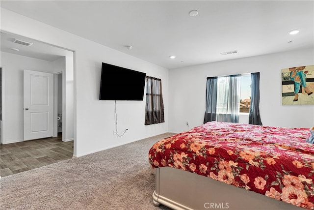 bedroom featuring carpet floors