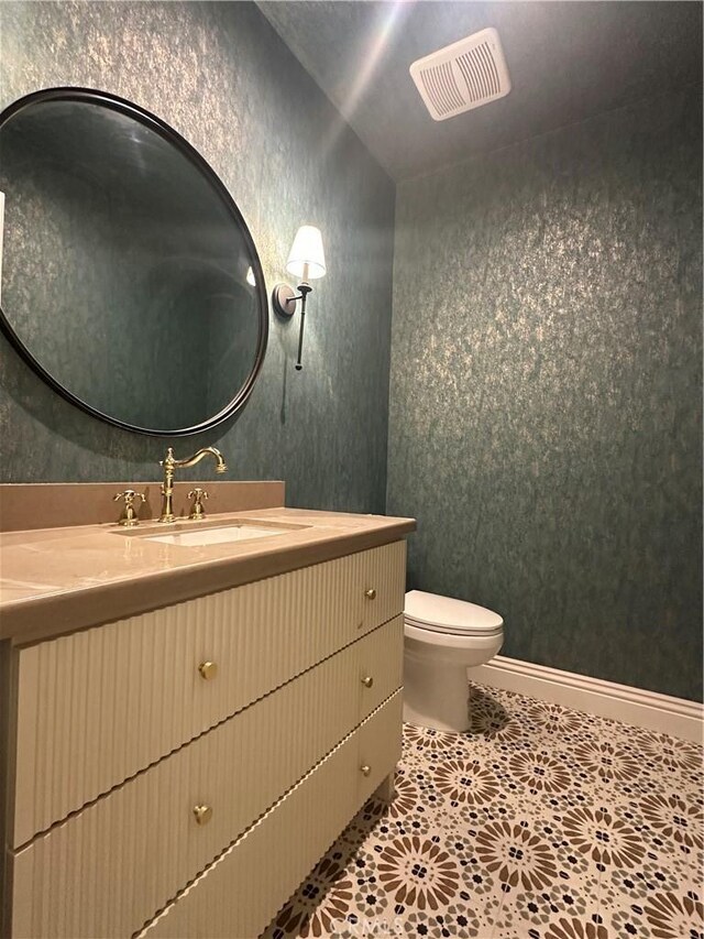 418UNITD W Fairview Ave Unit D, Arcadia, CA 91007 - bathroom featuring toilet, vanity, and baseboards