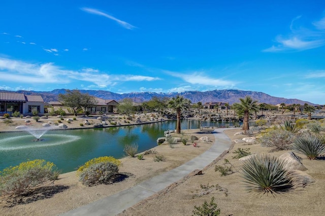 water view featuring a mountain view