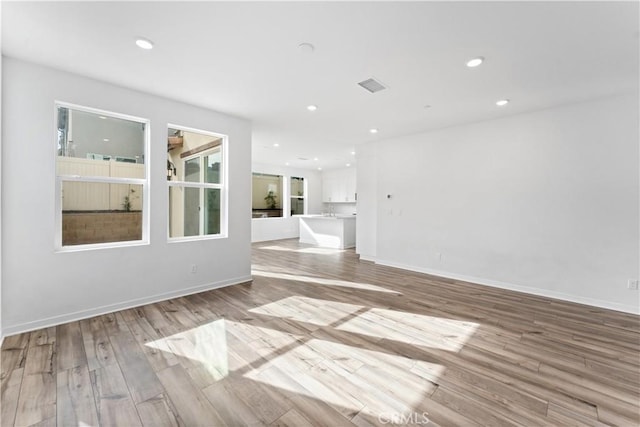 empty room featuring light hardwood / wood-style flooring