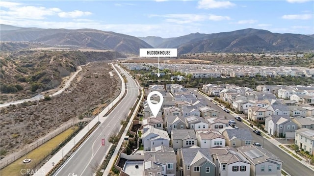 bird's eye view featuring a mountain view