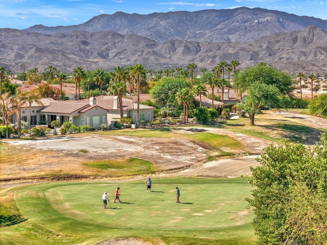 view of property's community featuring a mountain view