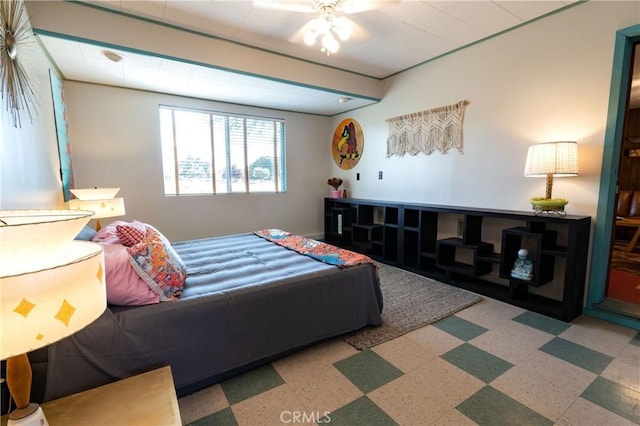 bedroom with ceiling fan