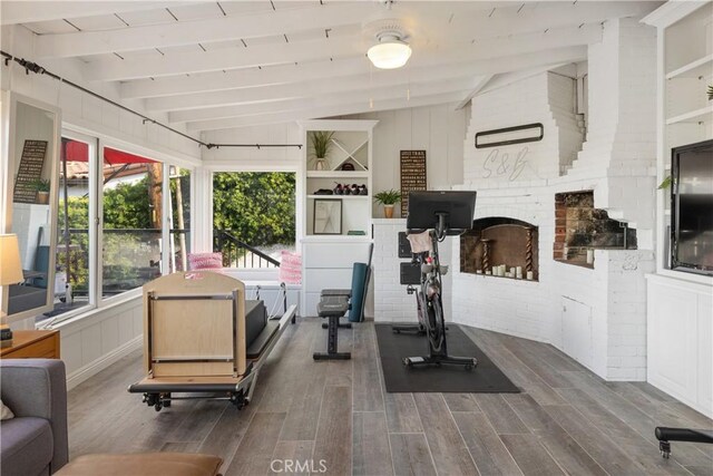6401 Corsini Pl, Rancho Palos Verdes, CA 90275 - workout room featuring vaulted ceiling and wood finished floors