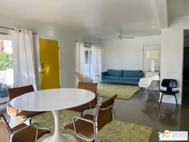 dining room with ceiling fan