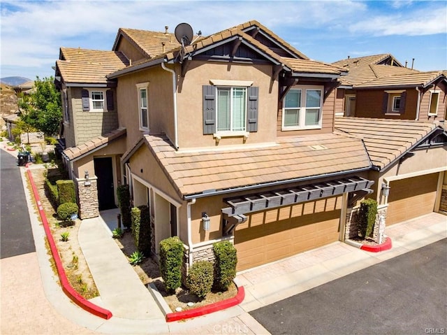 view of front of house with a garage