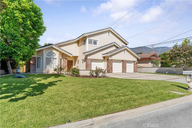 view of front of home with a front lawn